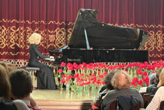 Recital de pian Alexandra Silocea în onoarea Șilviei Șerbescu