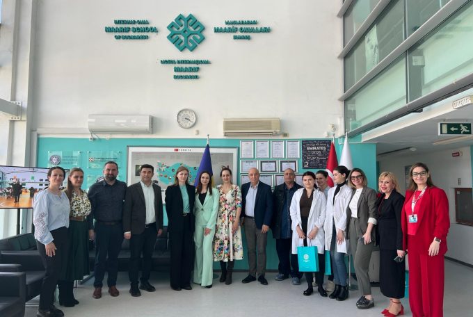 Festival științific la Școlile Maarif din București: a 4-a ediție Maarifest Science Fair a reunit viitorii oameni de știință